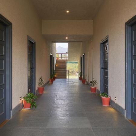 The Hunting Lodge Resort Udaipur - Villas & Pool Dabok ภายนอก รูปภาพ
