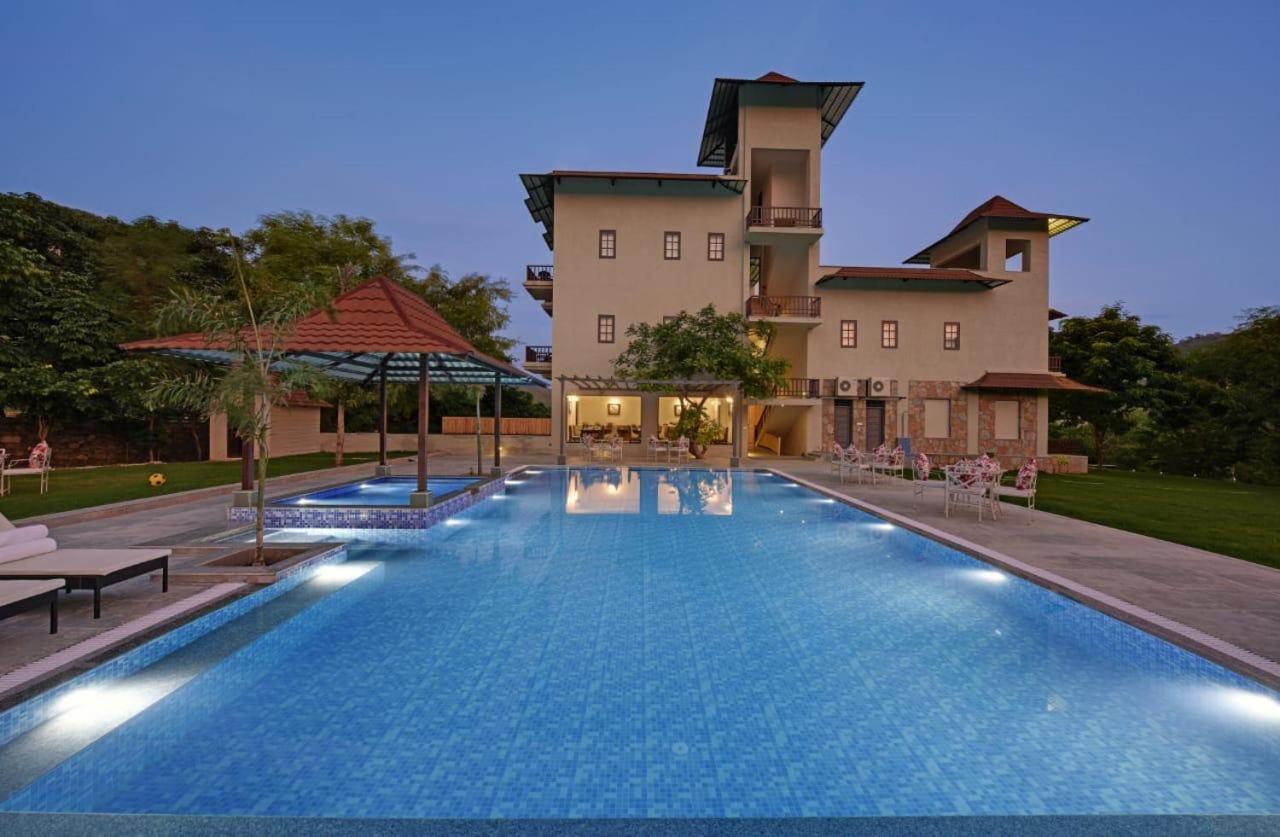 The Hunting Lodge Resort Udaipur - Villas & Pool Dabok ภายนอก รูปภาพ